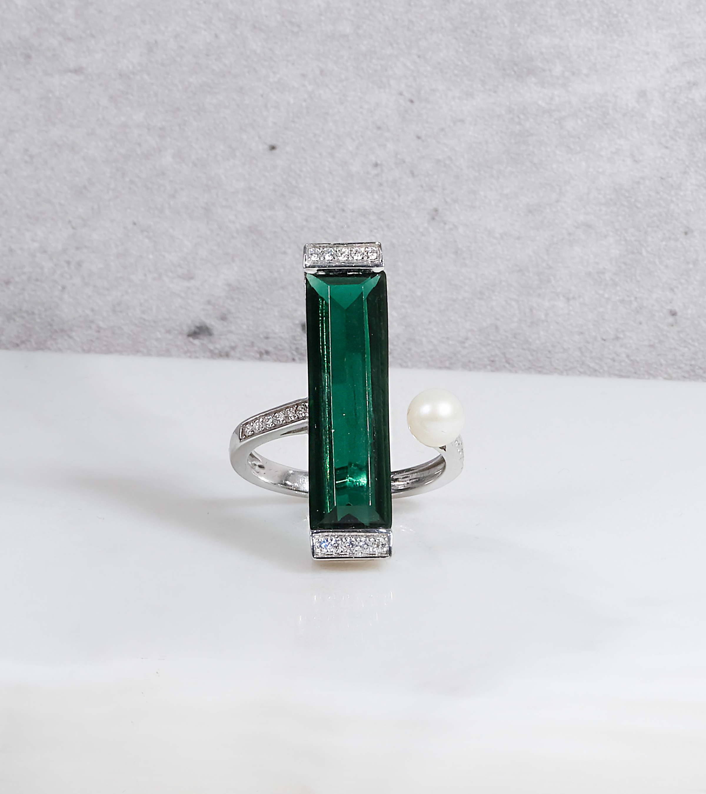 Emerald Elegance Ring